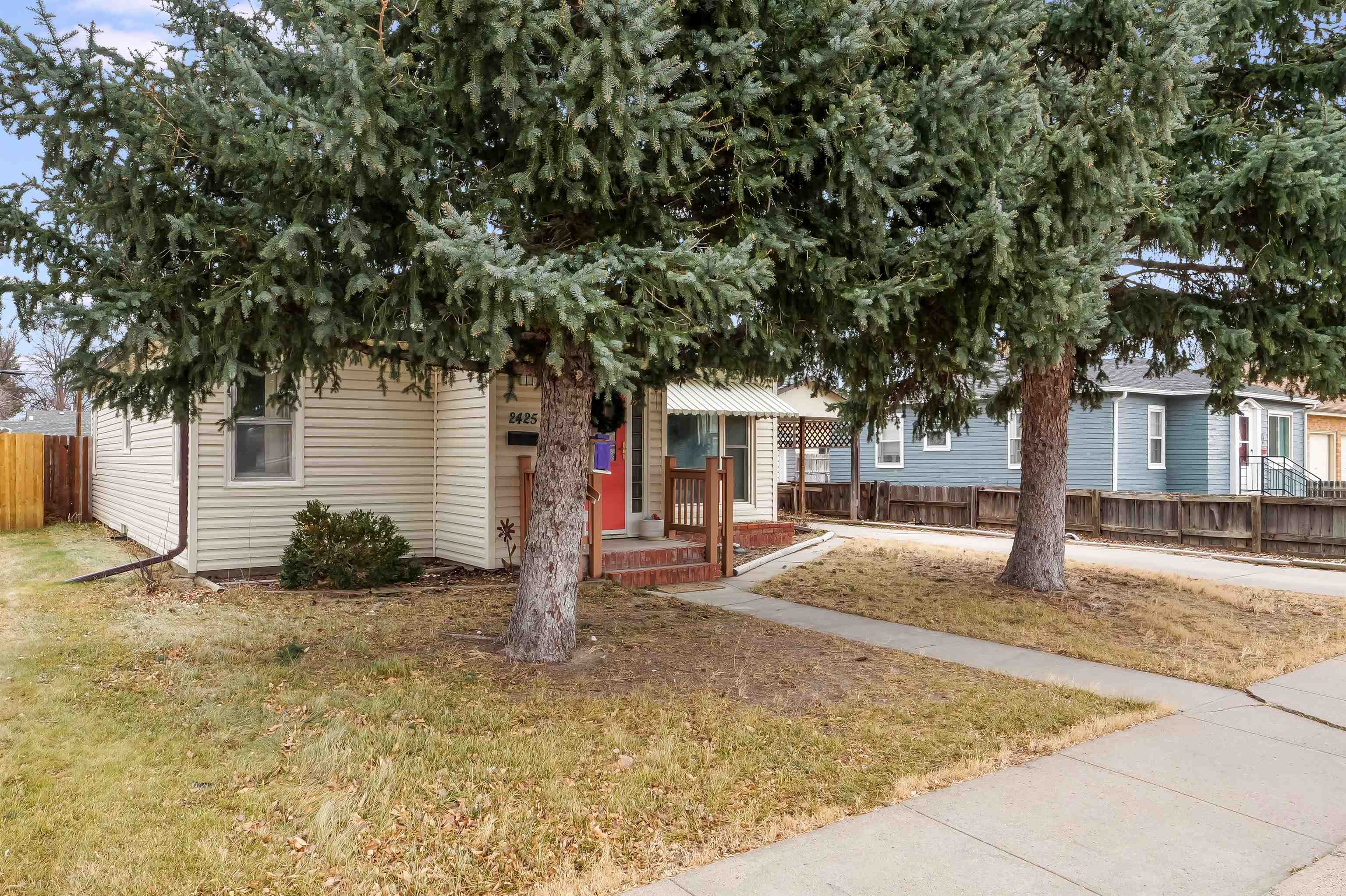 2425 East B Street Torrington, WY 82240 - Photo 2 of 34