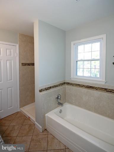 10071 Marshall Pond Road Burke, VA 22015 - Photo 17 of 30 Bath (Master)