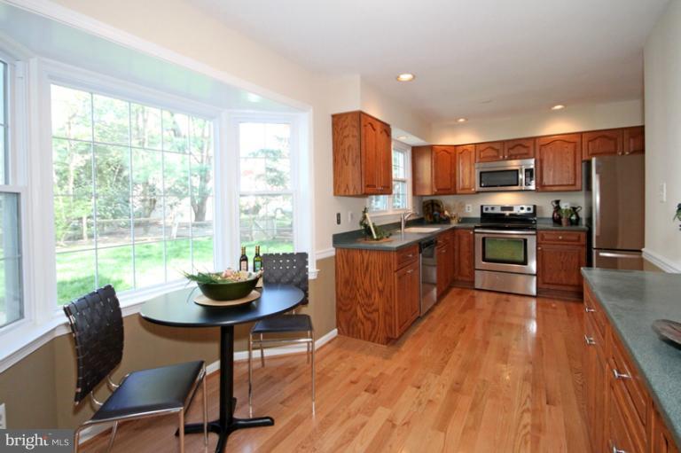 10071 Marshall Pond Road Burke, VA 22015 - Photo 7 of 30 Kitchen