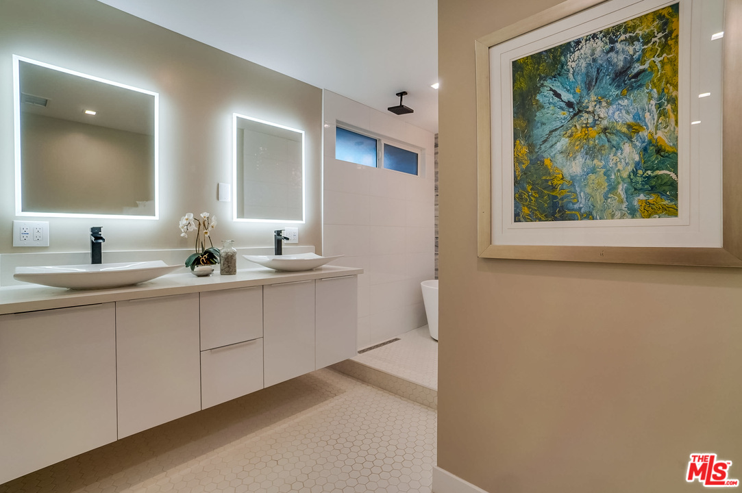 4263 Olympiad Drive View Park, CA 90043 - Photo 33 of 51