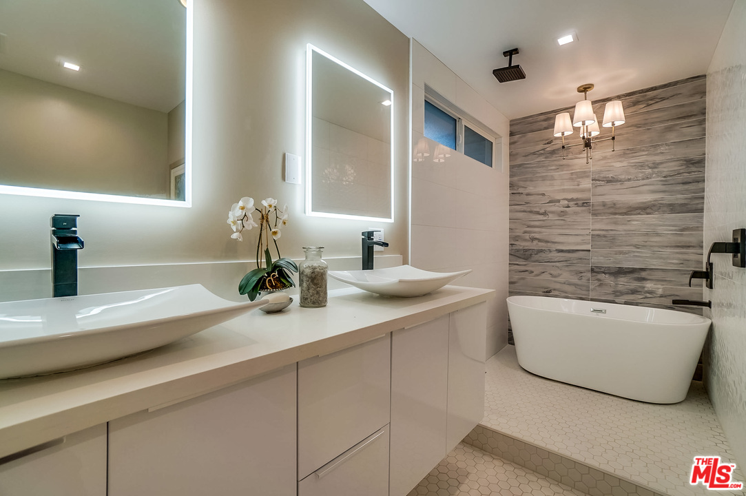 4263 Olympiad Drive View Park, CA 90043 - Photo 35 of 51