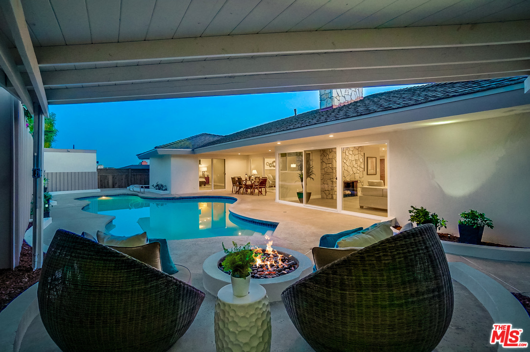 4263 Olympiad Drive View Park, CA 90043 - Photo 5 of 51