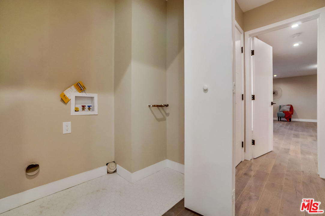 4263 Olympiad Drive View Park, CA 90043 - Photo 50 of 51