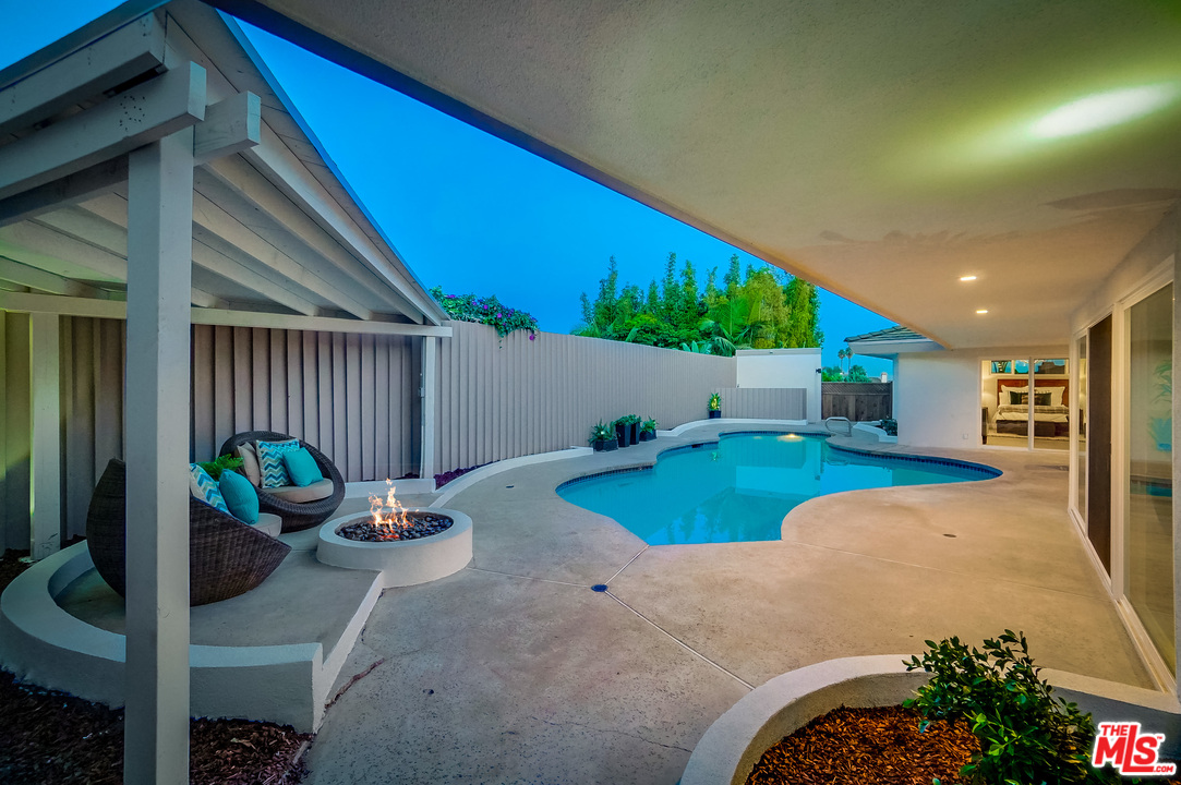 4263 Olympiad Drive View Park, CA 90043 - Photo 6 of 51