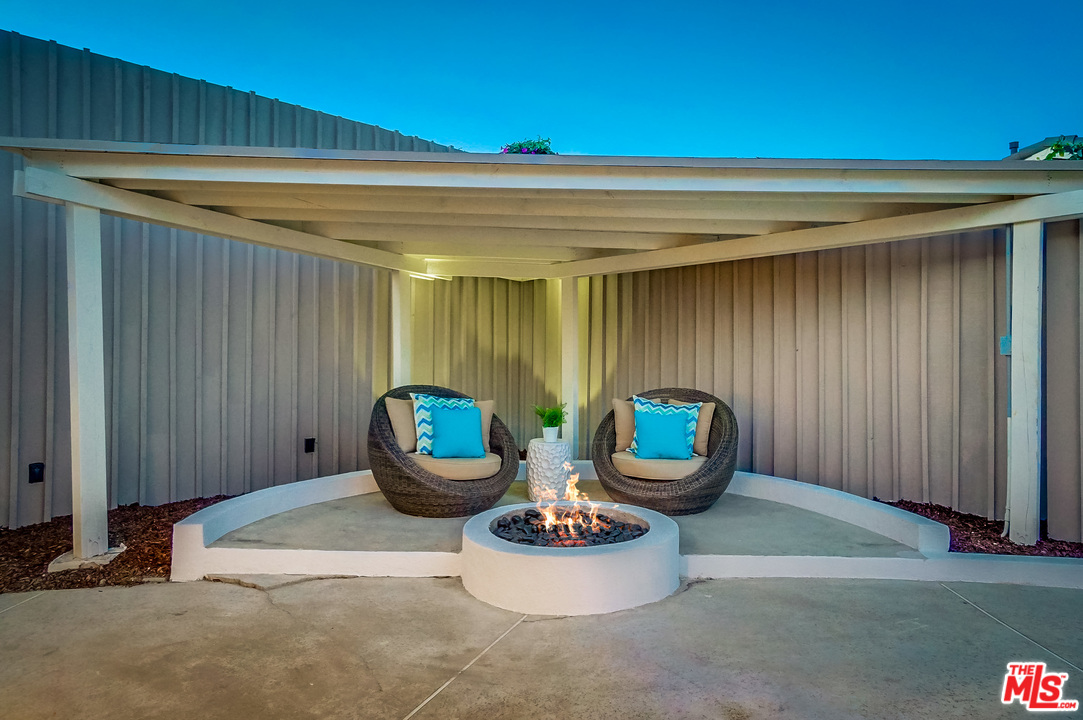 4263 Olympiad Drive View Park, CA 90043 - Photo 7 of 51