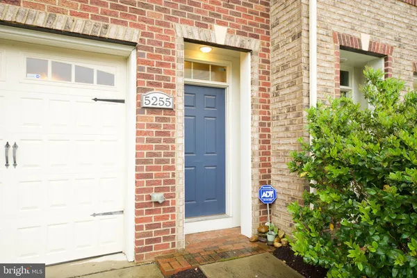 $3,900 | 5255 Stream Bank Lane, Greenbelt, MD 20770