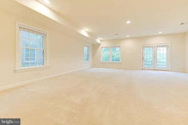 $3,900 | 5255 Stream Bank Lane, Greenbelt, MD 20770