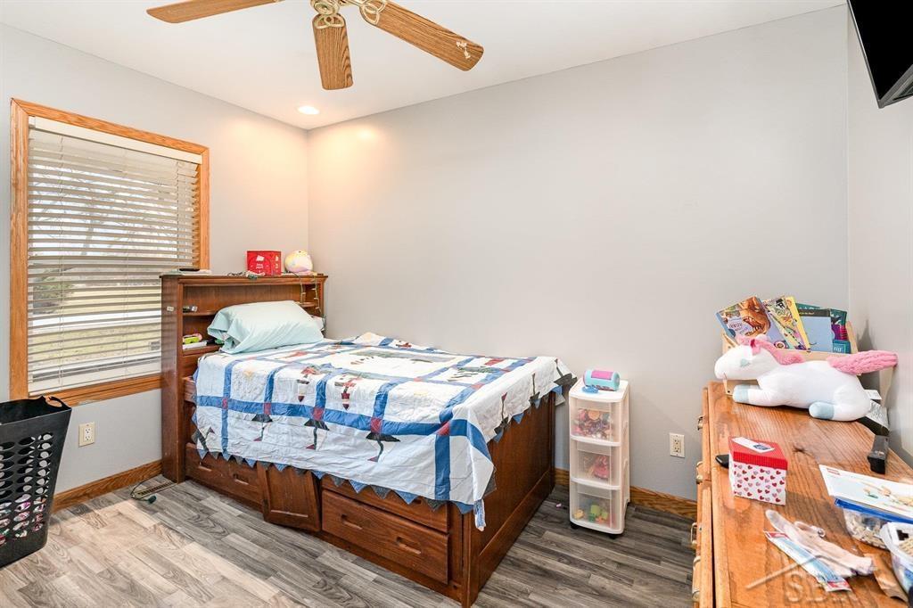 2528 East Stewart Road Midland, MI 48640 - Photo 12 of 33 50170382-c8ac3729-2703-4eb2-8cbd-4432512816bc.JPG