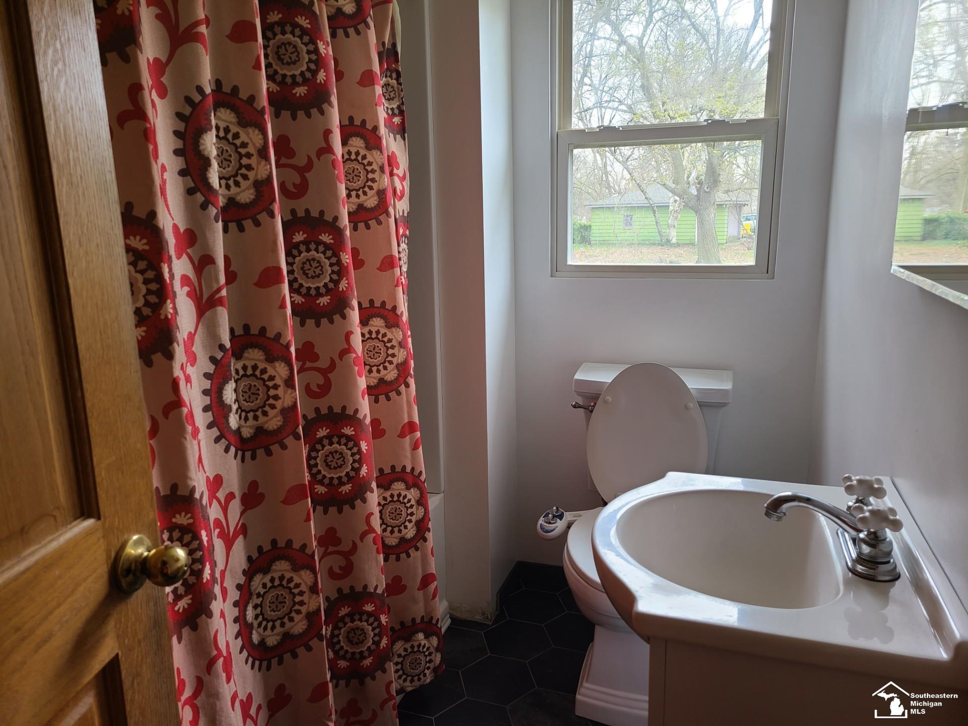 6461 East Dunbar Road Monroe, MI 48161 - Photo 5 of 6 50170932-e517b870-a94b-4bad-8a55-f23229616c72.JPG