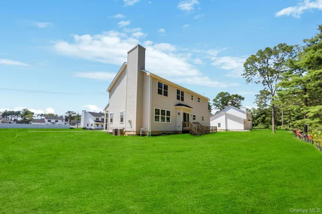 $819,999 | Lot #36 Fox Run Court, Ridge, NY 11961