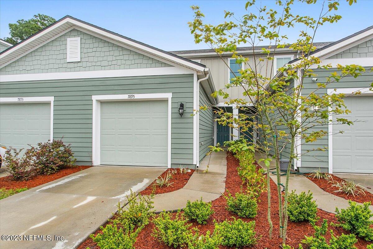 7895 Echo Springs Road Jacksonville, FL 32256 - Photo 1 of 15 Front of Home