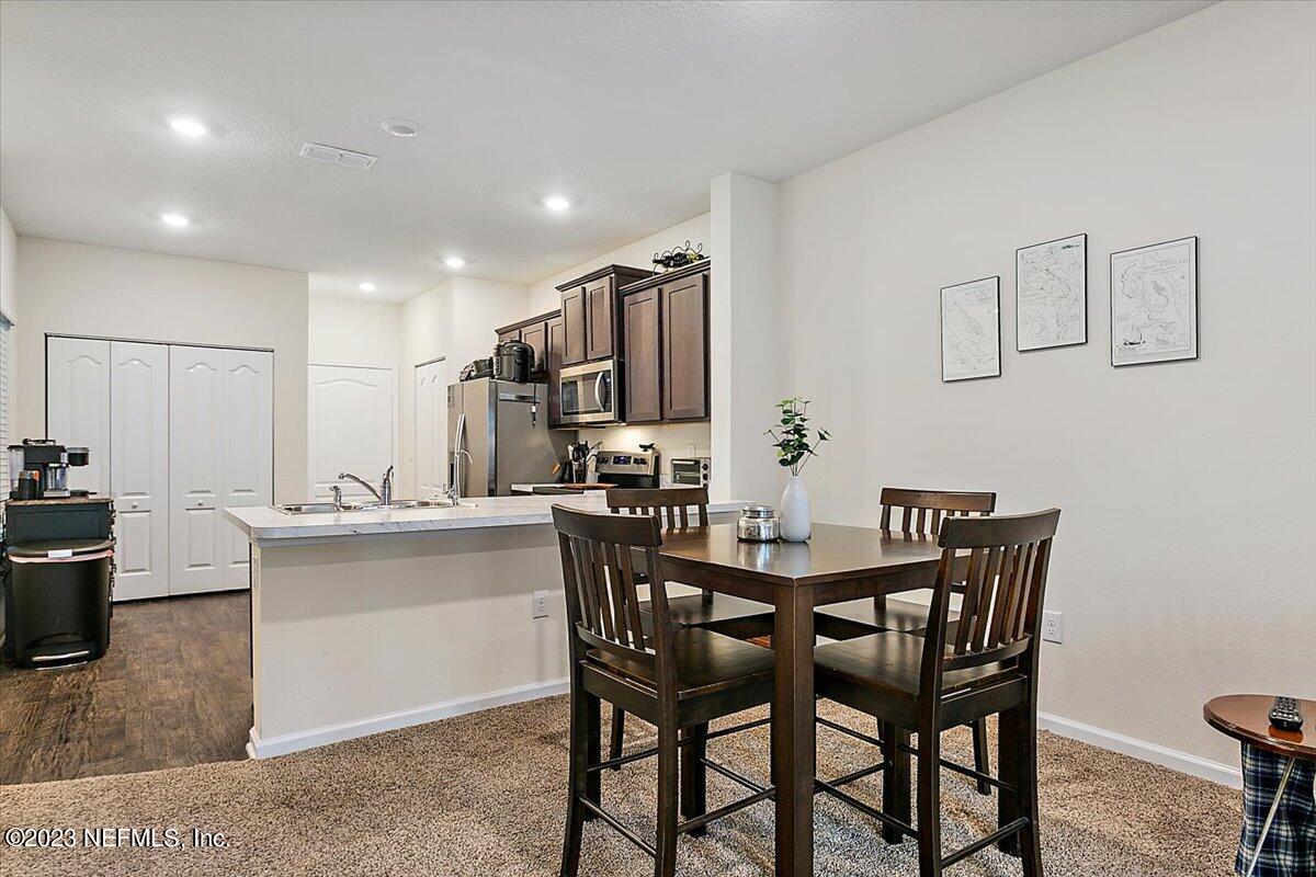 7895 Echo Springs Road Jacksonville, FL 32256 - Photo 4 of 15 04-Dining Area