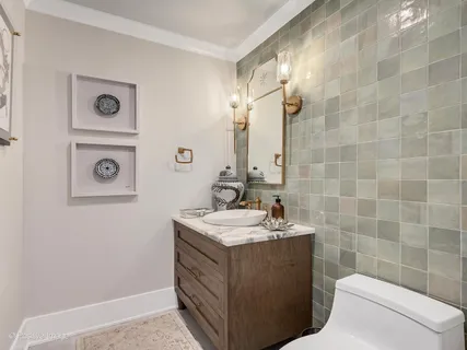 $4,295,000 | 10S370 South Madison Street, Burr Ridge, IL 60527