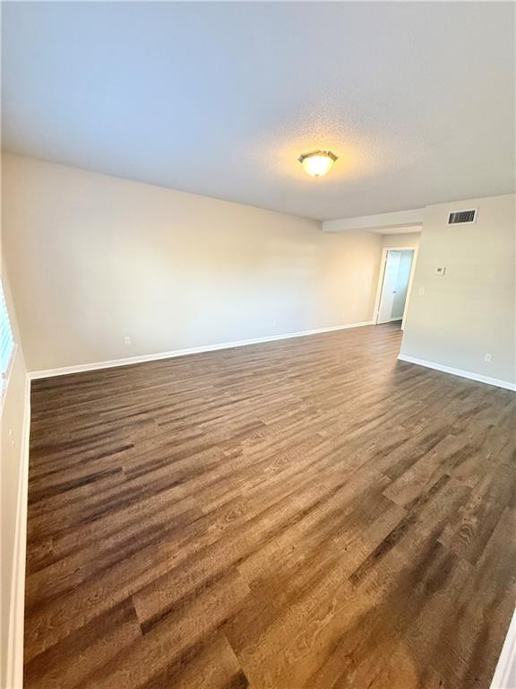 511 Beville Street, Unit 3 Waycross, GA 31501 - Photo 3 of 12
