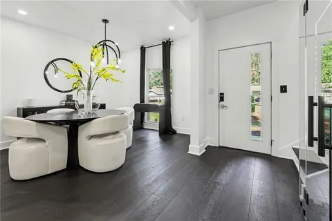 $799,900 | 855 Fleetwood Circle Southwest, Atlanta, GA 30311
