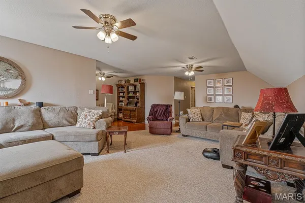 $410,000 | 5381 State Hwy C, Steele, MO 63877