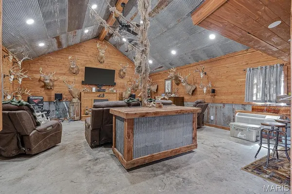 $410,000 | 5381 State Hwy C, Steele, MO 63877