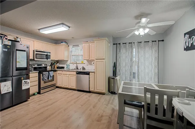 $189,500 | 10631 East 46th Terrace, Kansas City, MO 64133