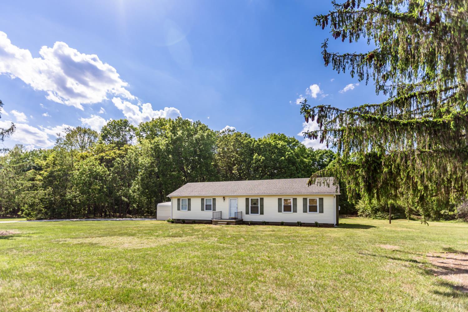 4805 Salem Road Spout Spring, VA 24593 - Photo 3 of 37