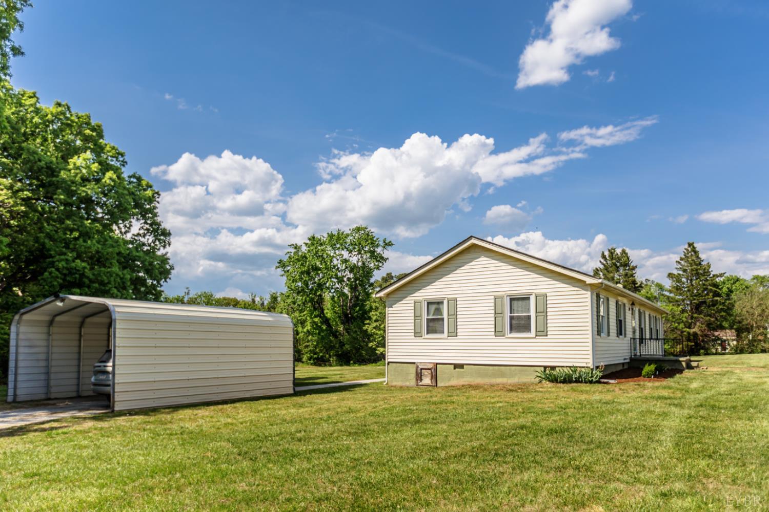 4805 Salem Road Spout Spring, VA 24593 - Photo 6 of 37