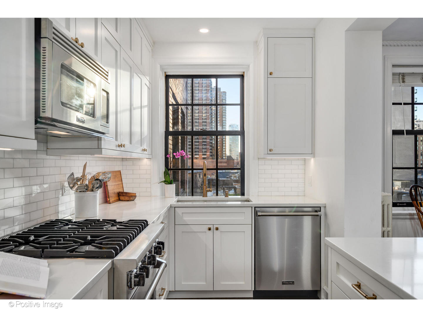 73 East Elm Street, Unit 7B Chicago, IL 60611 - Photo 14 of 23