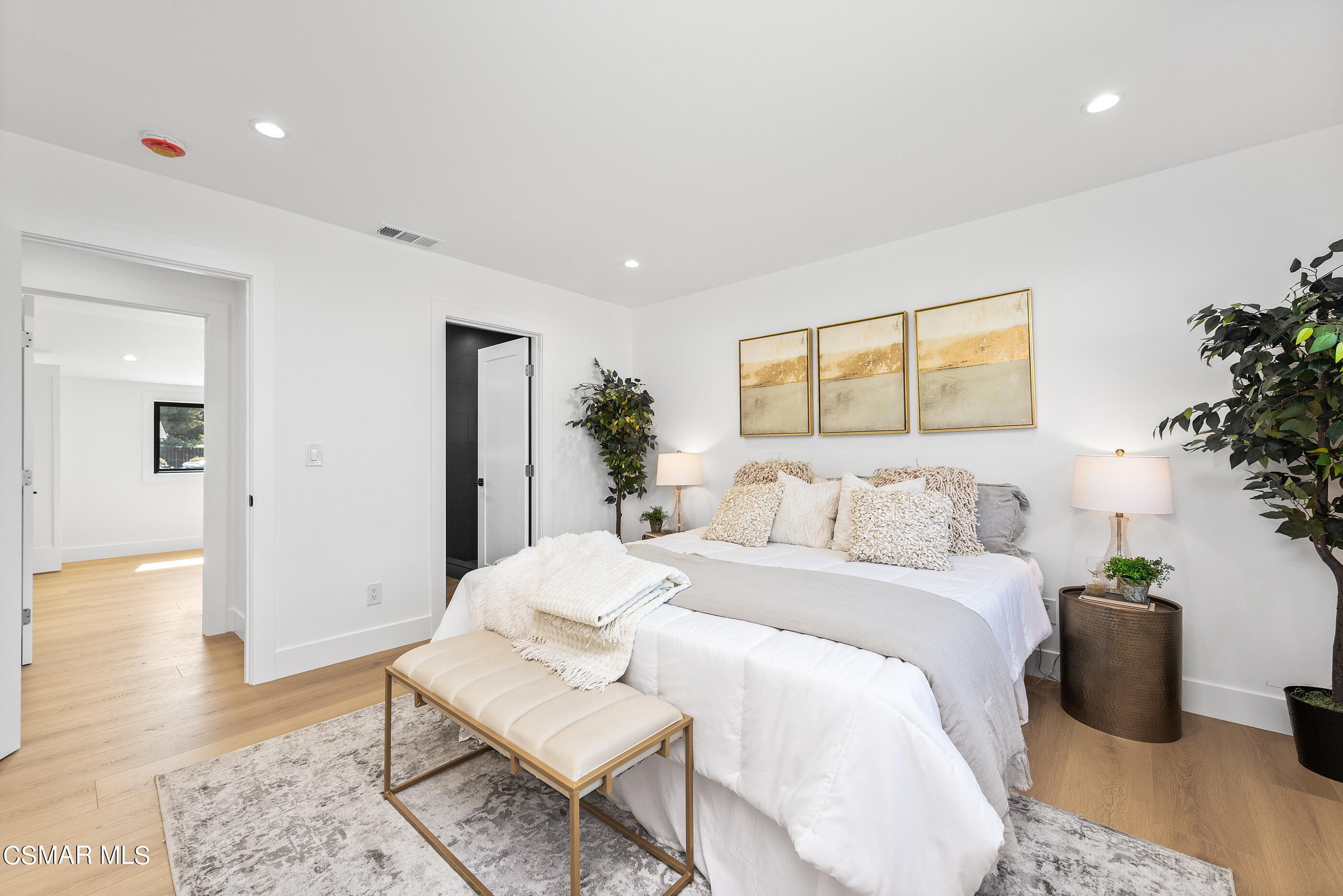 3343 Austin Avenue Simi Valley, CA 93063 - Photo 24 of 40 a bedroom with a bed and a couch