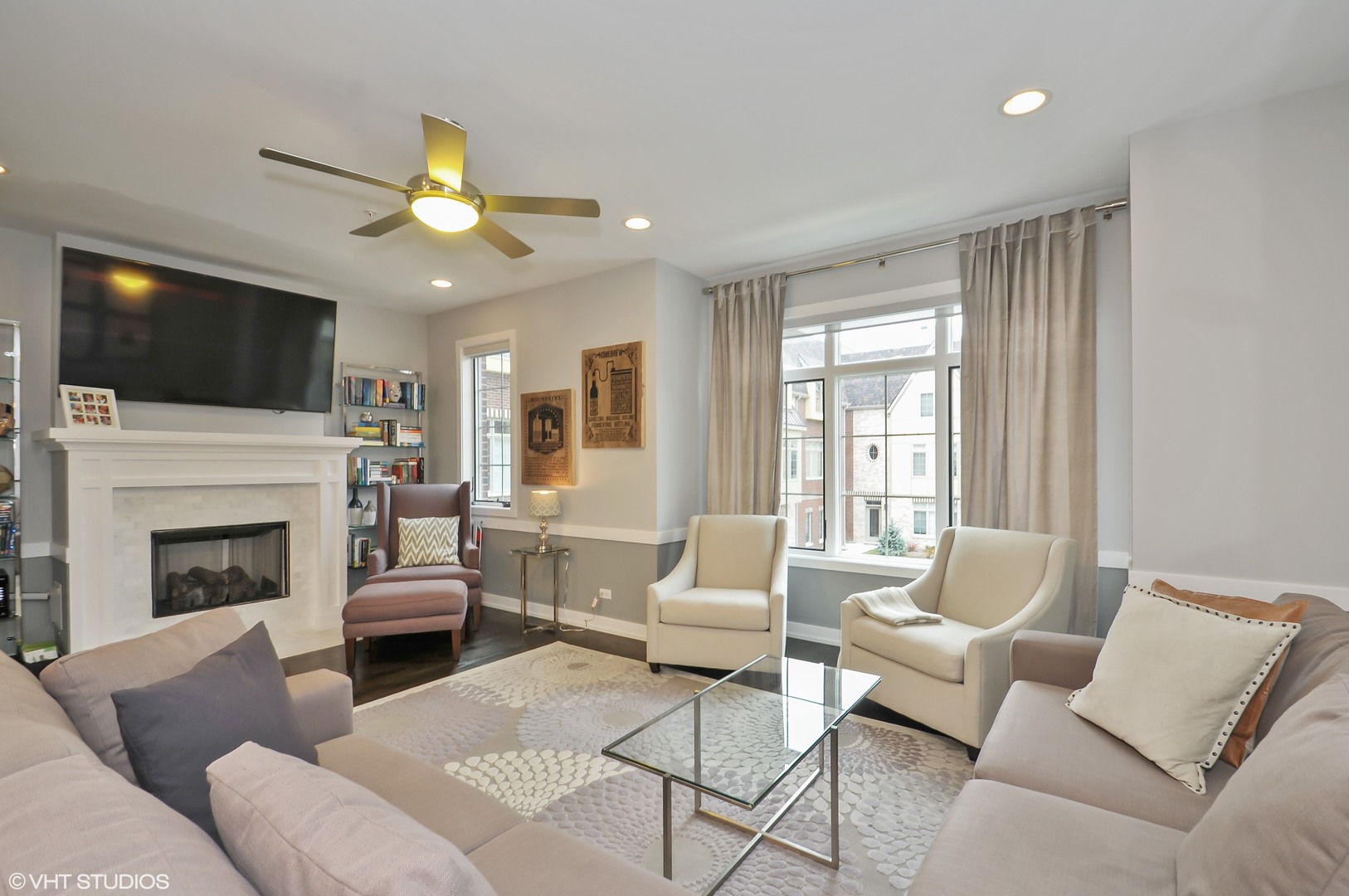 327 Chestnut Lane Oak Park, IL 60302 - Photo 5 of 24