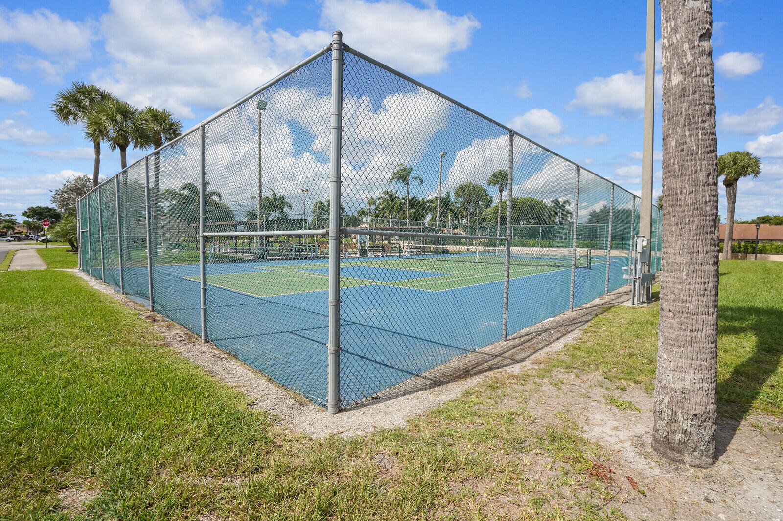 826 Sky Pine Way, Unit G2 Greenacres, FL 33415 - Photo 6 of 30 a view of a garden