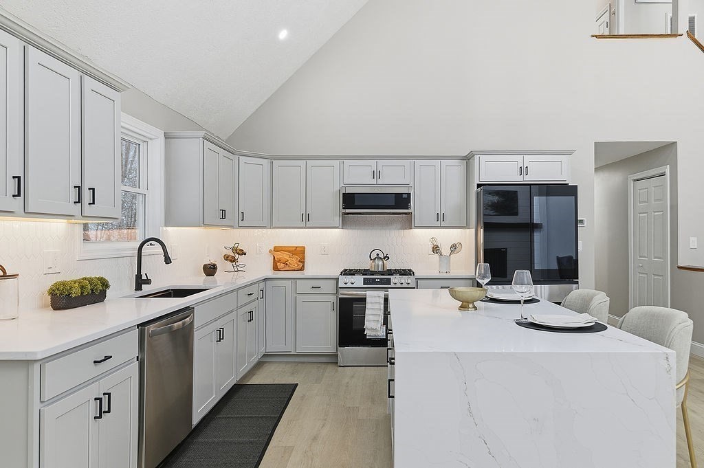 1224 Edgell Road Framingham, MA 01701 - Photo 4 of 41