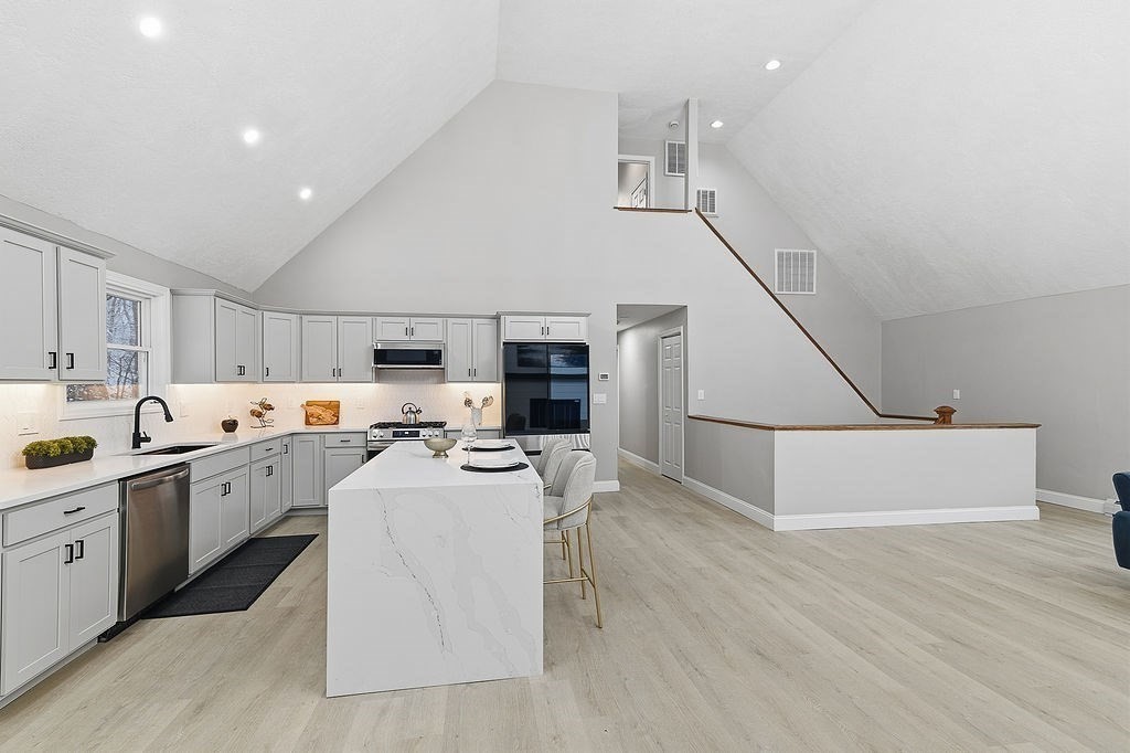 1224 Edgell Road Framingham, MA 01701 - Photo 6 of 41