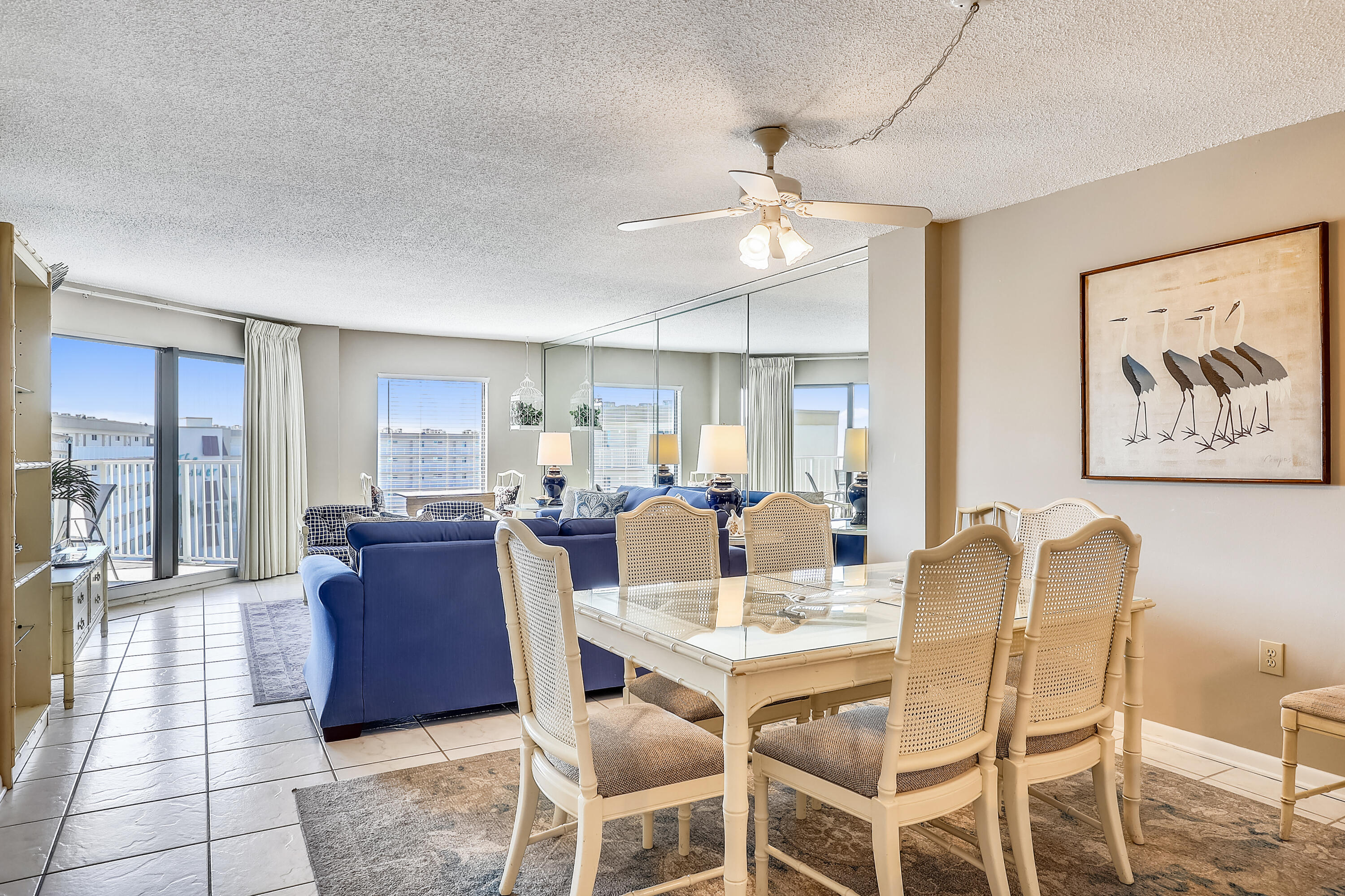 506 Gulf Shore Drive, Unit 617 Destin, FL 32541 - Photo 9 of 39 Dining Area