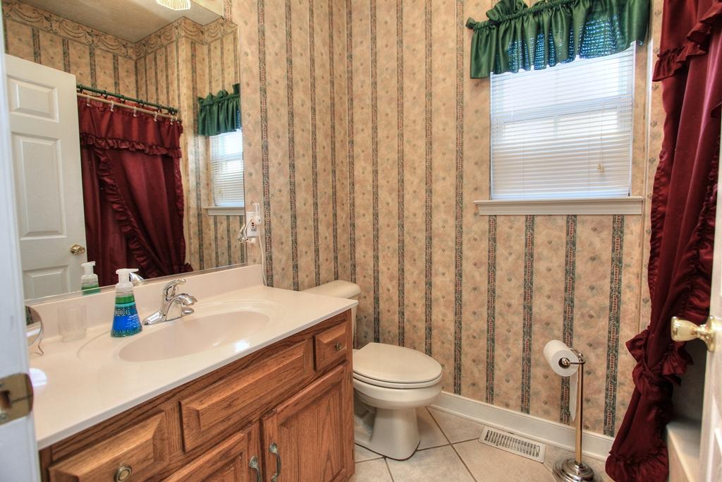 515 Mathis Cove Road Birchwood, TN 37308 - Photo 16 of 40 515 Mathis Cove Rd (17)