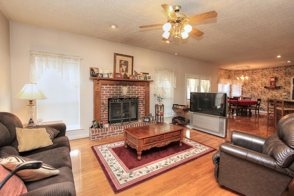 515 Mathis Cove Road Birchwood, TN 37308 - Photo 21 of 40 515 Mathis Cove Rd (22)