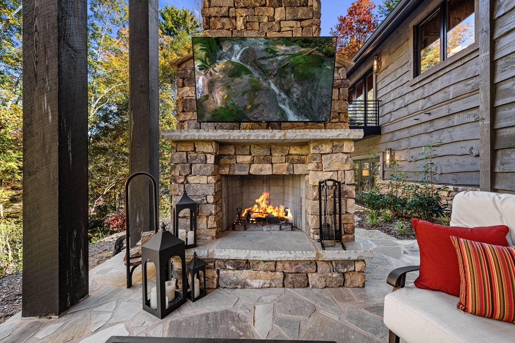 184 Spence Road Epworth, GA 30541 - Photo 35 of 62 a view of outdoor space and patio