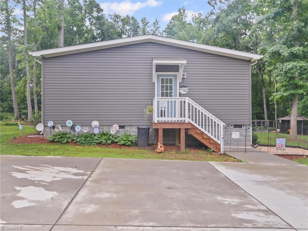142 Hickory Road Lexington, NC 27292 - Photo 12 of 46 Gallery Image 12