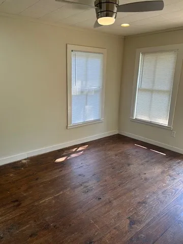 $850 | 4409 Sinclair Avenue, Unit B, Austin, TX 78756