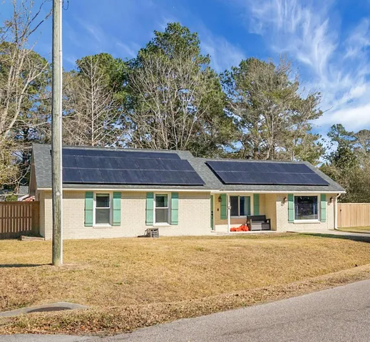 $345,000 | 203 Violet Drive, Summerville, SC 29483