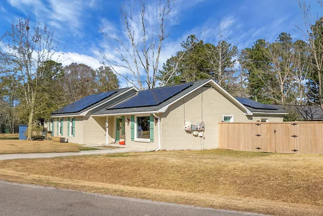 $345,000 | 203 Violet Drive, Summerville, SC 29483