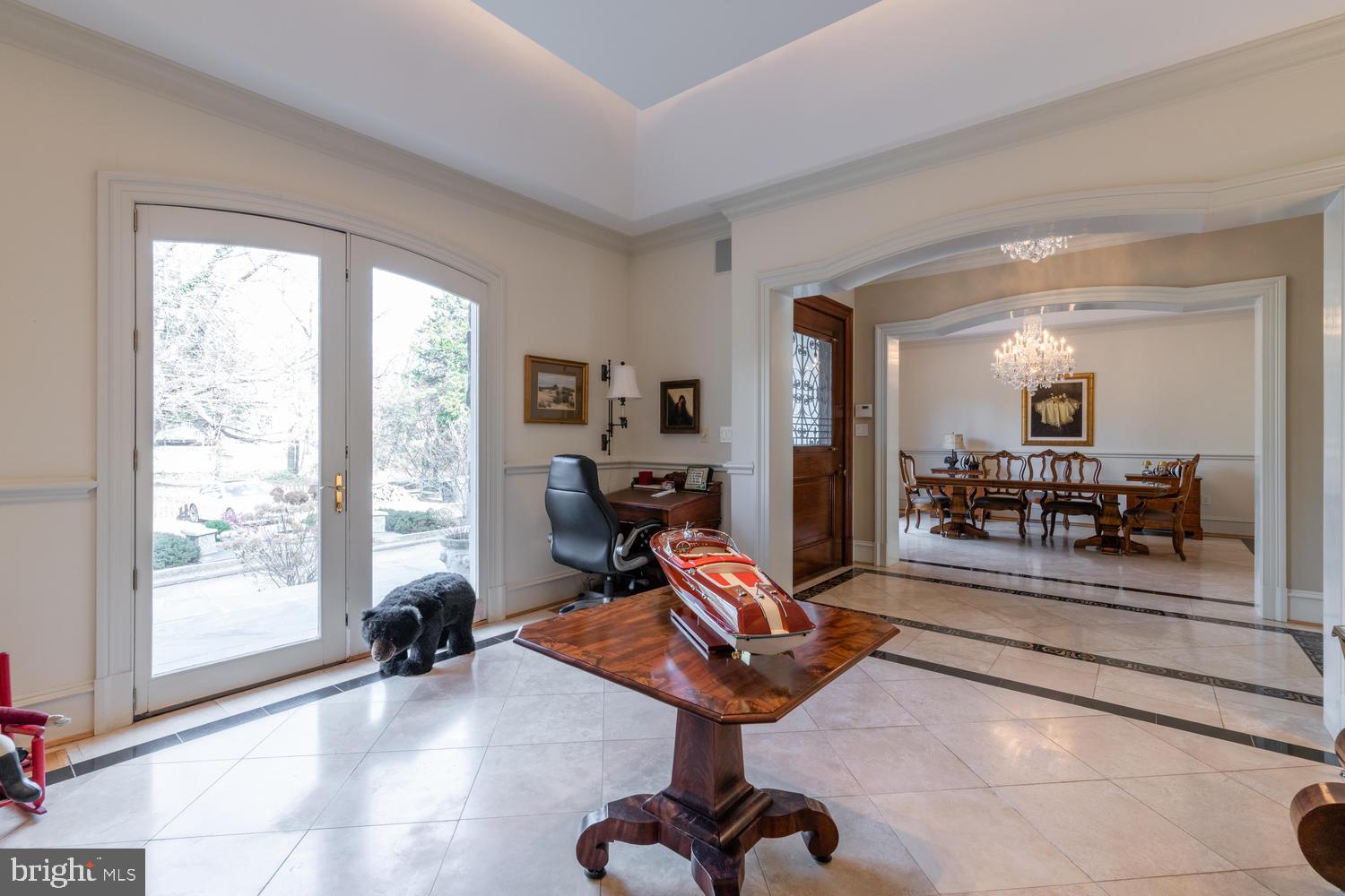 SITTING ROOM