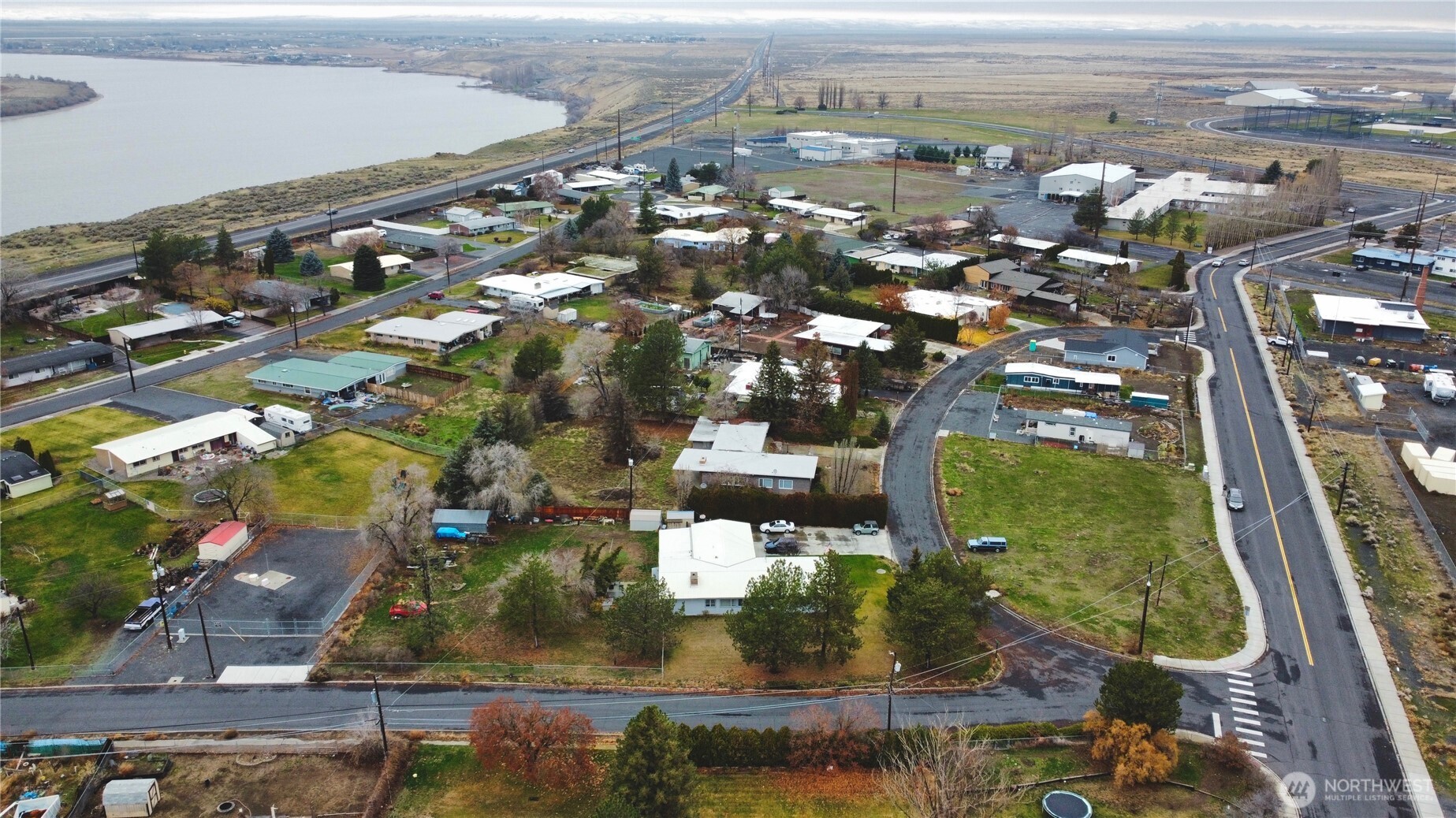 541 Fairchild Loop Moses Lake, WA 98837 - Photo 11 of 35 a view of swimming pool with outdoor seating