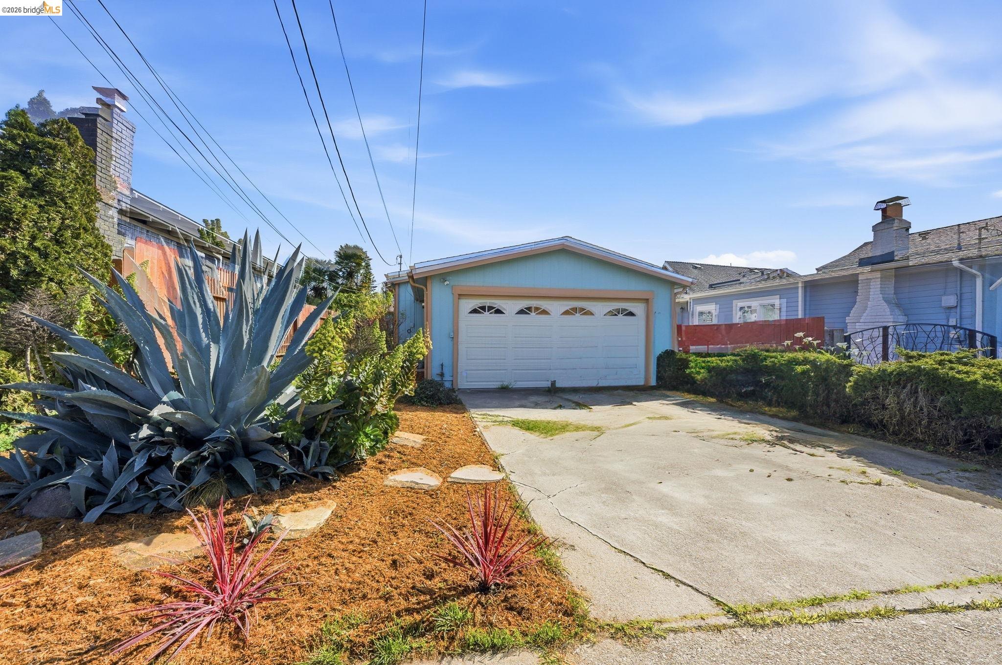 1530 Stuart Street Berkeley, CA 94703 - Photo 2 of 12