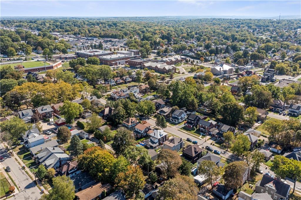935 Alcoma Street Sharon, PA 16146 - Photo 27 of 28 an aerial view of multiple house