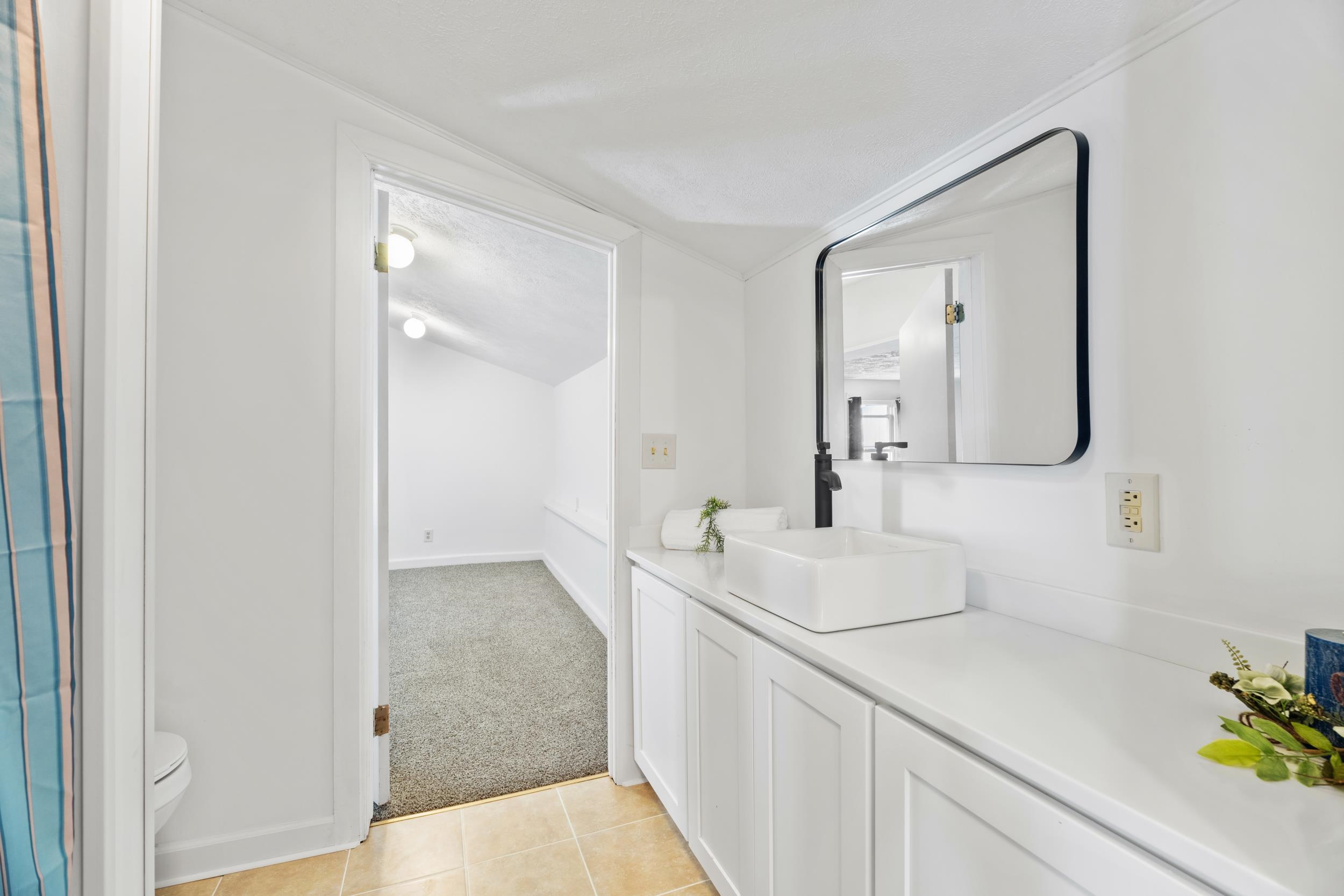 403 Betsy Bell Road Staunton, VA 24401 - Photo 25 of 59 SHOWER IN FULL BATH