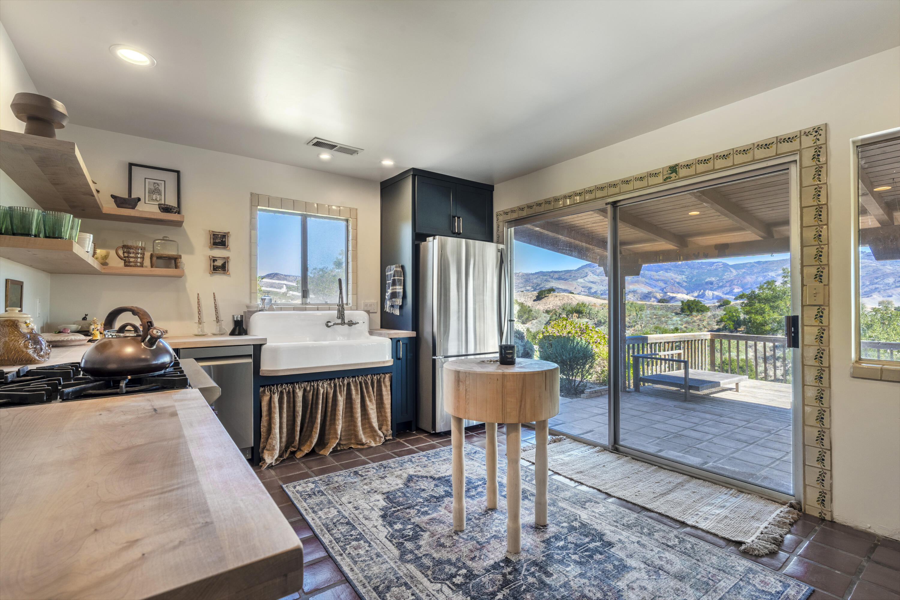 3776 Live Oak Road Santa Ynez, CA 93460 - Photo 12 of 36 a living room with furniture