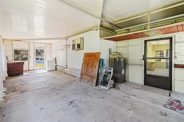 a view of a storage & utility room