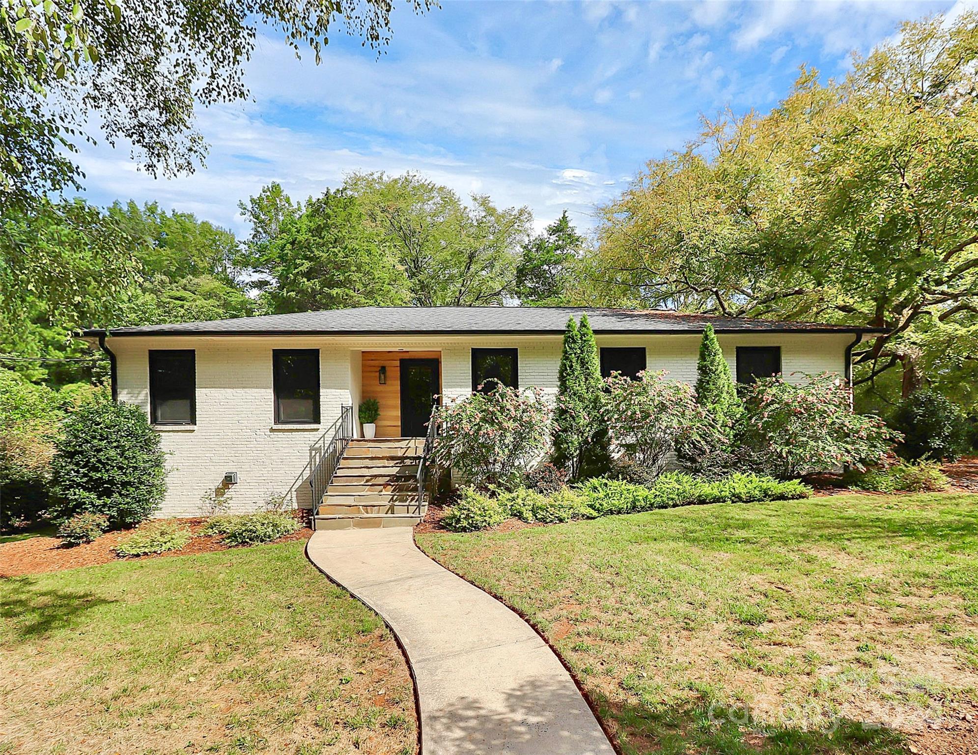 6423 Pella Road Charlotte, NC 28211 - Photo 1 of 36 Gallery Image 1