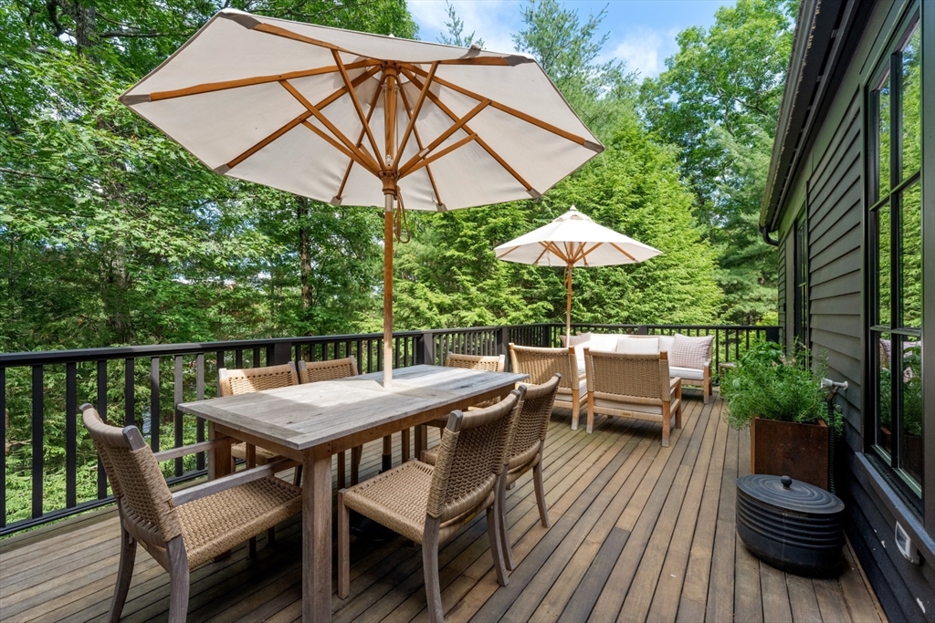 34 Hilltop Road Weston, MA 02493 - Photo 12 of 41
