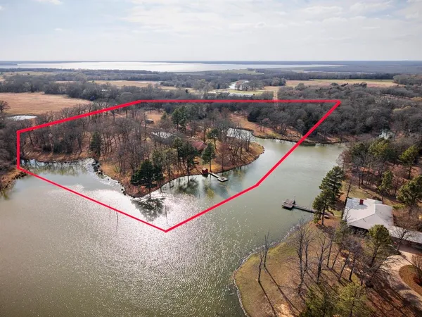 $725,000 | 2101 County Road 2716, Honey Grove, TX 75446