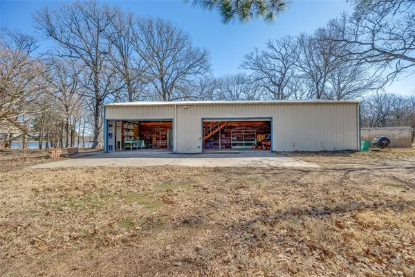 $725,000 | 2101 County Road 2716, Honey Grove, TX 75446