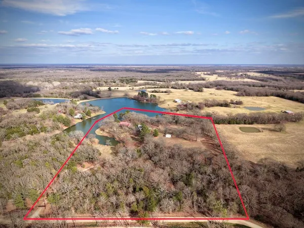 $725,000 | 2101 County Road 2716, Honey Grove, TX 75446